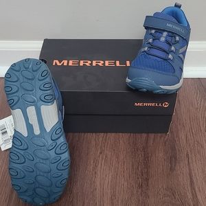 NEW Boys Size 2 Merrell Shoes